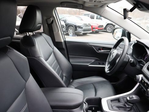 Used 2024 Toyota RAV4 XLE Premium image 8