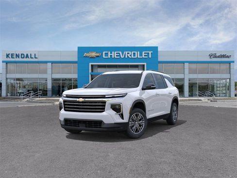 New 2026 Chevrolet Traverse LT w/ Driver Confidence Package image 8