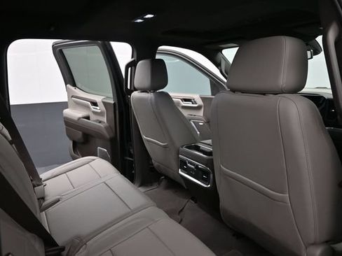 Used 2022 GMC Sierra 1500 SLT AWD/4WD image 19