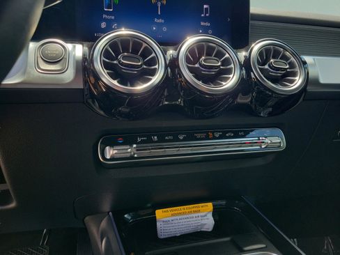 Certified 2026 Mercedes-Benz GLB 250 image 25