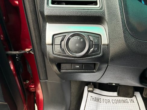 Used 2016 Ford Explorer XLT AWD/4WD image 29