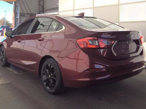 Used 2019 Chevrolet Cruze LT FWD image 5