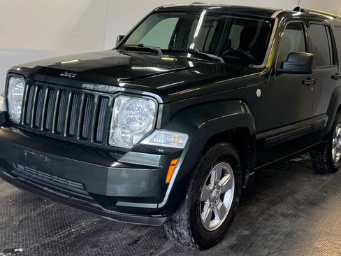 Used 2011 Jeep Liberty Sport w/ Popular Equipment Group image 2