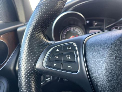 Used 2018 Mercedes-Benz GLC 300 4MATIC image 29