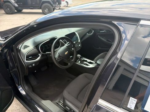 Used 2023 Chevrolet Malibu LT FWD image 15