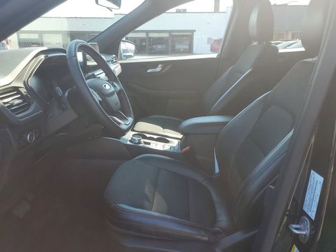 Used 2025 Ford Escape ST-Line Select image 8
