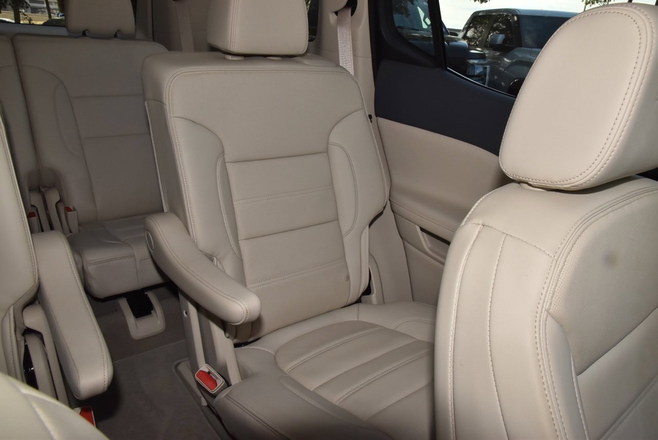 Used 2023 GMC Acadia Denali w/ Denali Technology Package FWD image 22