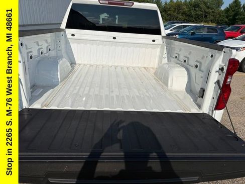 Used 2023 Chevrolet Silverado 1500 LT AWD/4WD image 13