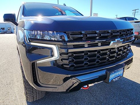Certified 2024 Chevrolet Tahoe Z71 w/ Luxury Package image 11