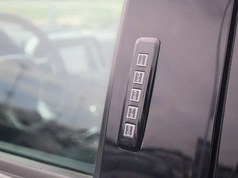 Used 2019 Ford F150 Lariat AWD/4WD image 10