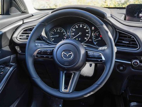 New 2025 MAZDA CX-30 AWD 2.5 S w/ Select Sport Pkg image 17