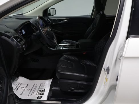 Used 2024 Ford Edge Titanium w/ Equipment Group 301A image 10