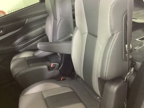 Certified 2022 Subaru Ascent Onyx Edition image 10