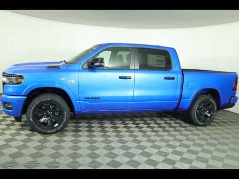 New 2026 RAM 1500 4x4 Crew Cab image 14