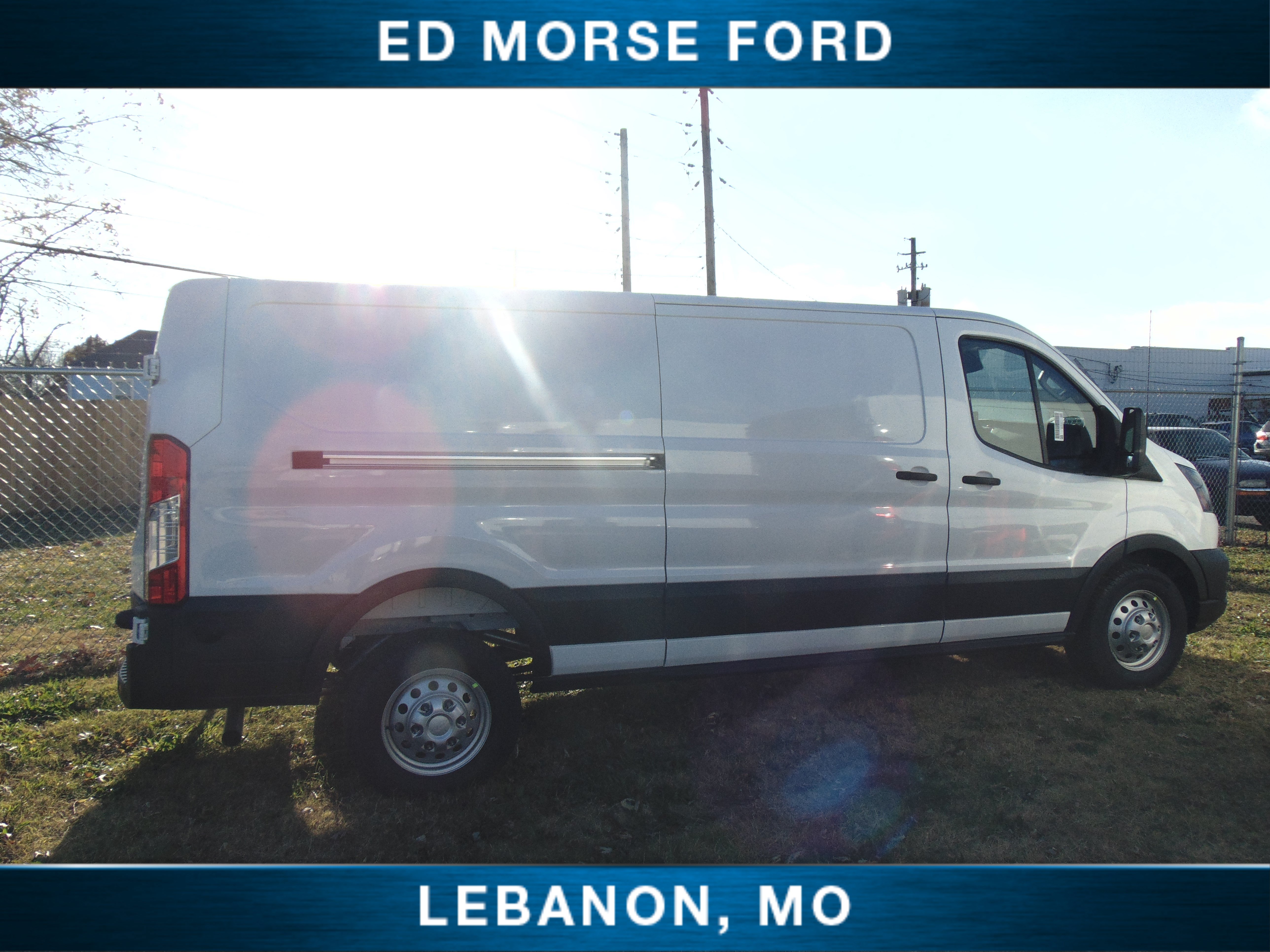 New 2026 Ford Transit 250 Low Roof w/ Exterior Upgrade Package RWD image 4