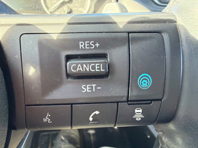 Used 2024 Nissan Rogue SV w/ SV Premium Package FWD image 33