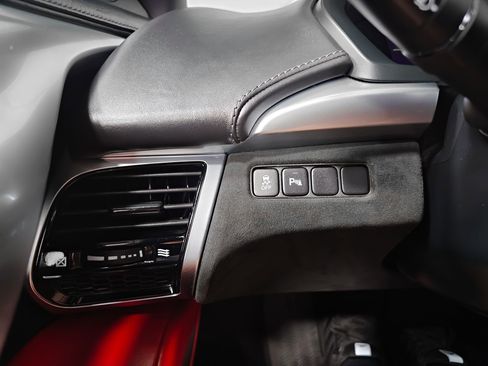 Used 2017 Acura NSX AWD/4WD image 36