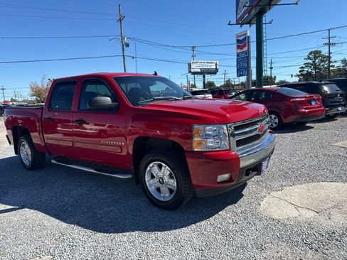Used 2007 Chevrolet Silverado 1500 LT w/ 1LT Convenience Package image 5
