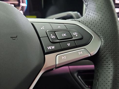 New 2026 Volkswagen Tiguan SE R-Line image 26