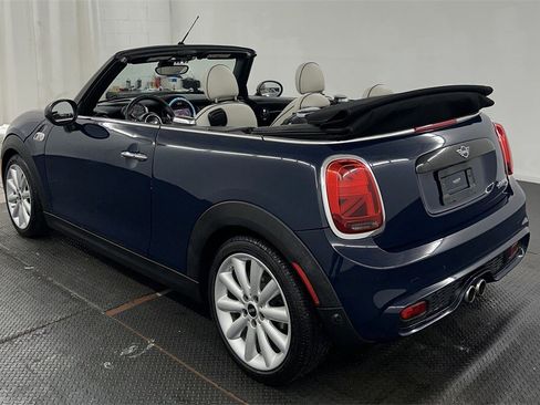 Used 2019 MINI Cooper S image 37