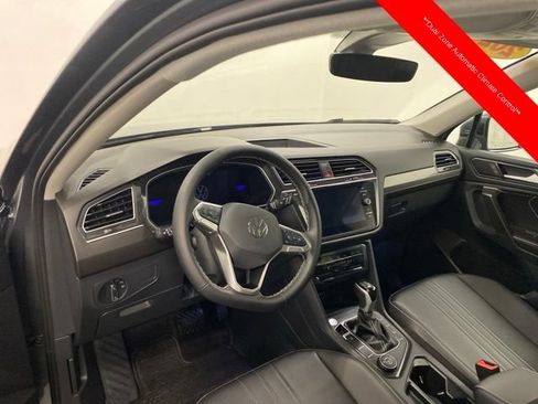 Used 2024 Volkswagen Tiguan SE AWD/4WD image 7