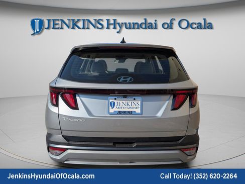 New 2026 Hyundai Tucson SE image 5