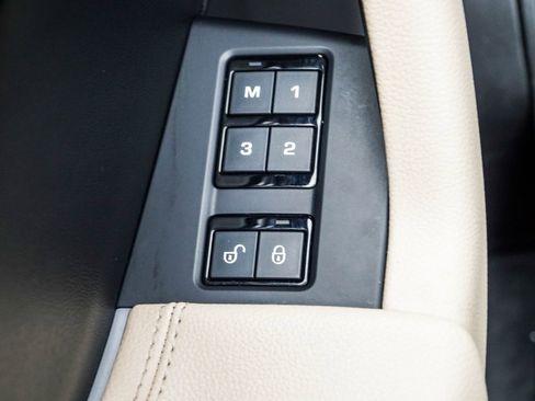 Used 2020 Jaguar F-PACE Premium image 38