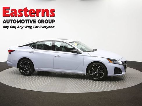 Used 2023 Nissan Altima 2.5 SR AWD/4WD image 47