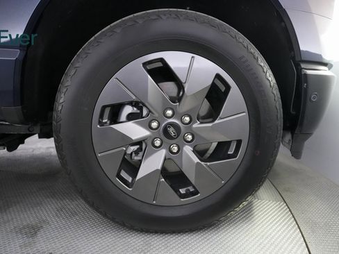 Used 2023 Ford F150 Lightning Lariat w/ Equipment Group 511A High image 11