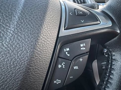 Used 2016 Ford Edge SEL w/ Equipment Group 201A FWD image 8