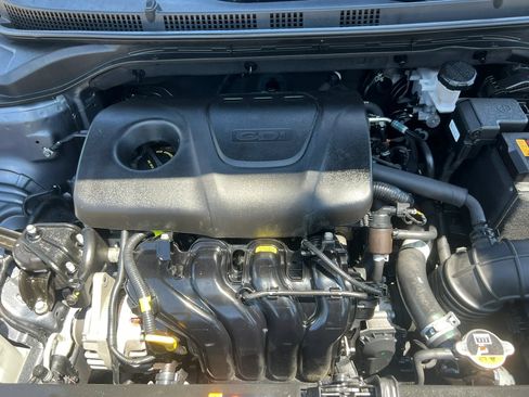 Used 2019 Hyundai Accent SE FWD image 30