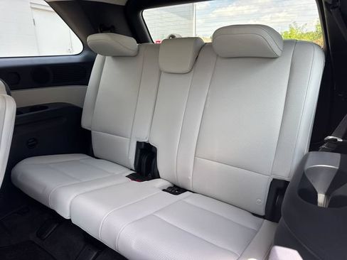 Used 2026 Hyundai Palisade Calligraphy AWD/4WD image 12