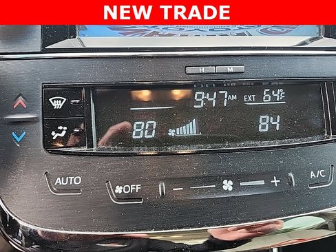 Certified 2018 Toyota Avalon XLE Plus image 5