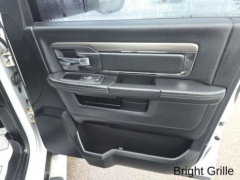 Used 2018 RAM 3500 Tradesman w/ Chrome Appearance Group image 31