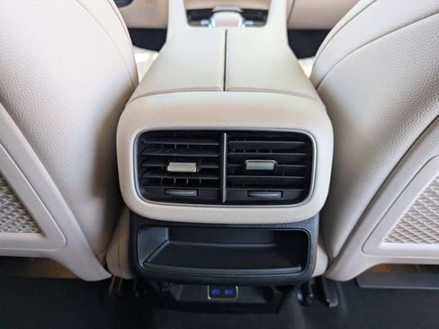 Used 2025 Mercedes-Benz GLE 450e 4MATIC image 14