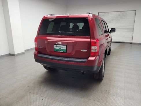 Used 2016 Jeep Patriot Latitude AWD/4WD image 7