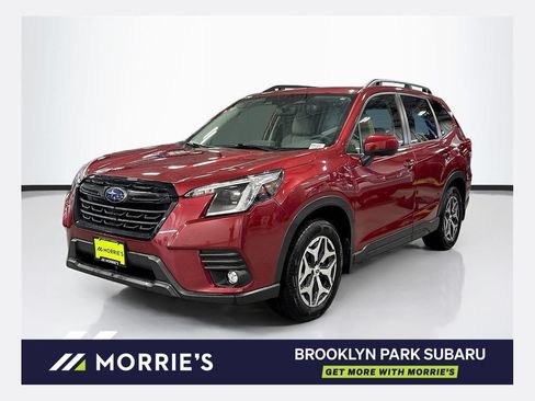 Used 2024 Subaru Forester Premium AWD/4WD image 1