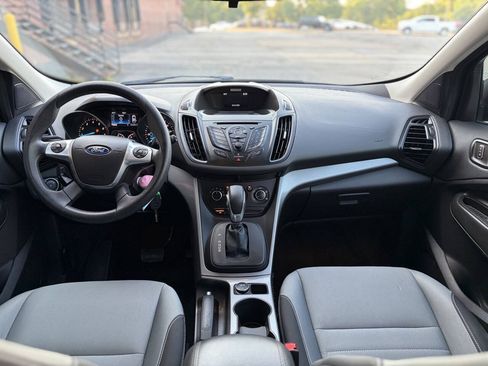 Used 2016 Ford Escape SE FWD image 20