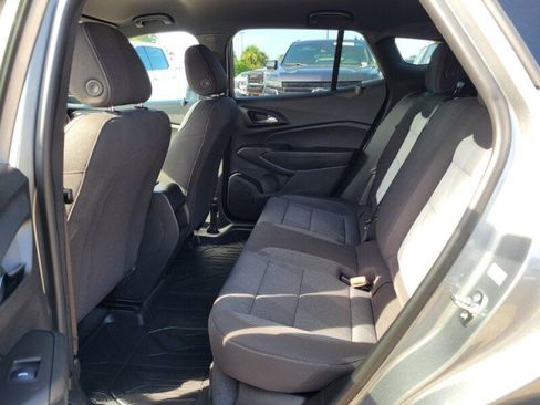 Certified 2025 Chevrolet Trax RS w/ Driver Confidence Package image 28