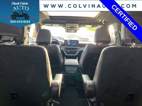 Certified 2025 Ford Explorer Platinum w/ LUX Leather Package image 23