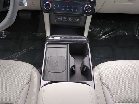 Used 2025 Hyundai Tucson Limited image 18