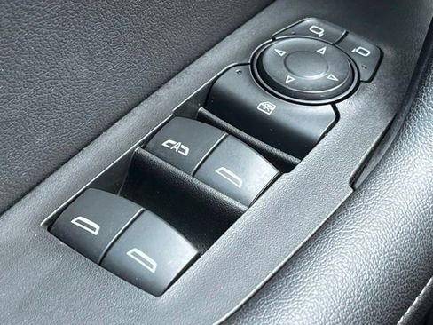 Used 2022 Chevrolet Blazer LT w/ Sound & Technology Package FWD image 36