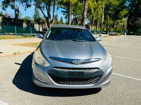 Used 2015 Hyundai Sonata Hybrid image 17