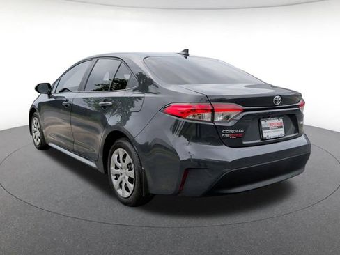 Used 2025 Toyota Corolla LE FWD image 4