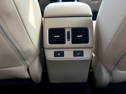 Used 2015 Subaru Legacy 2.5i Limited image 21