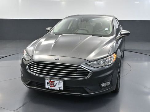 Used 2020 Ford Fusion SE w/ Equipment Group 151A image 12