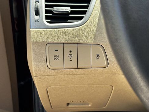 Used 2013 Hyundai Elantra GLS w/ Preferred Pkg FWD image 23