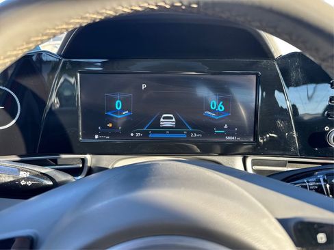 Used 2022 Hyundai Elantra SEL w/ Convenience + Premium Package image 19