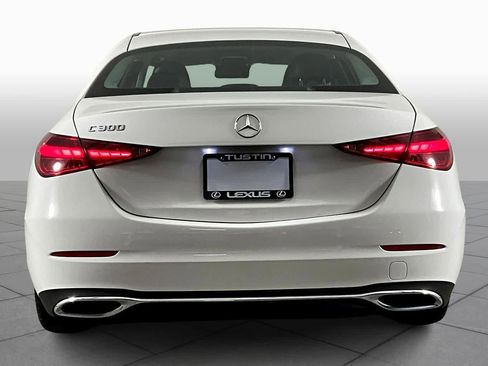 Used 2022 Mercedes-Benz C 300 Sedan image 4