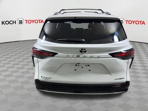 New 2026 Toyota Sienna Platinum AWD/4WD image 7